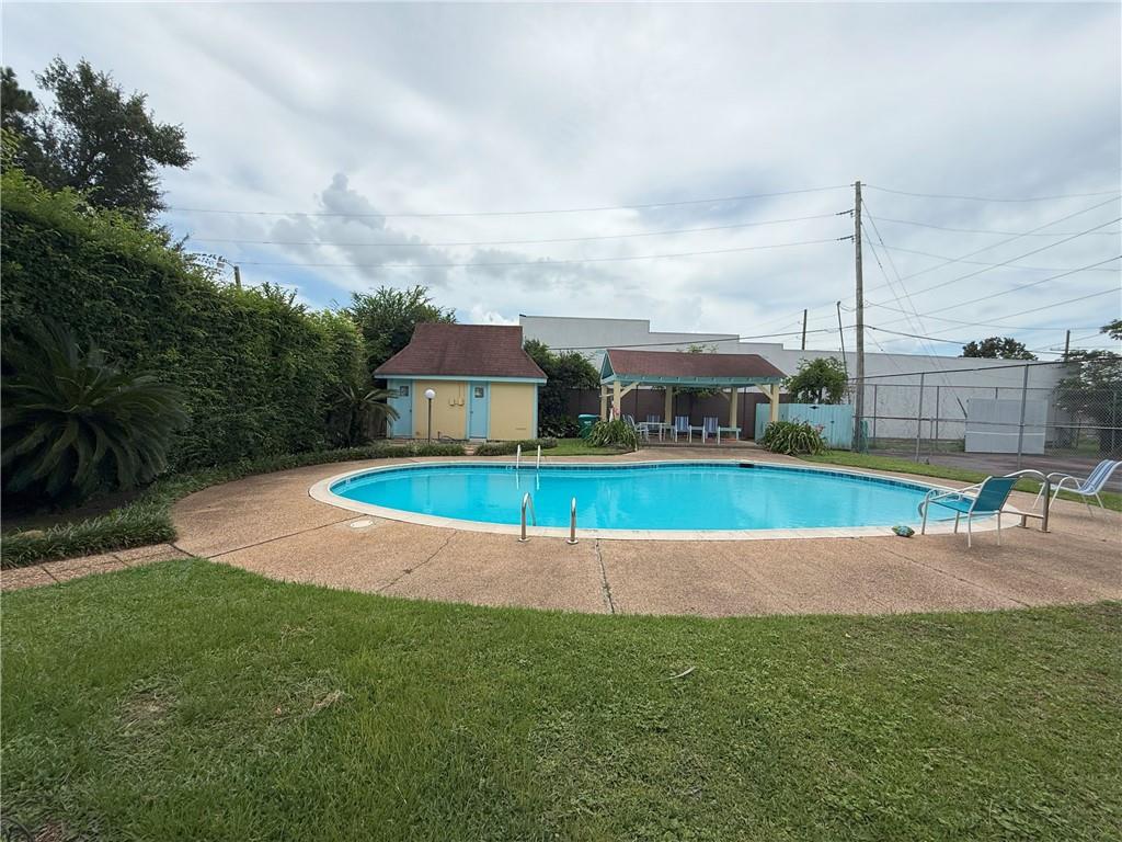 4135 Loire Drive #B, Kenner, Louisiana image 29
