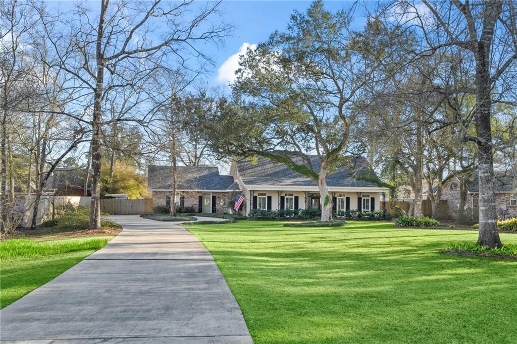 118 Century Oak Lane, Mandeville, Louisiana image 2