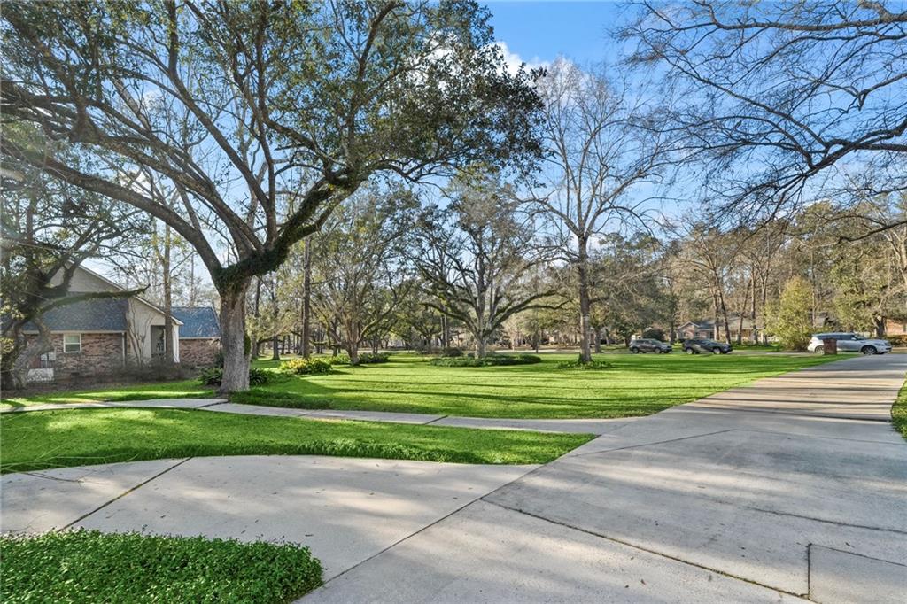 118 Century Oak Lane, Mandeville, Louisiana image 35