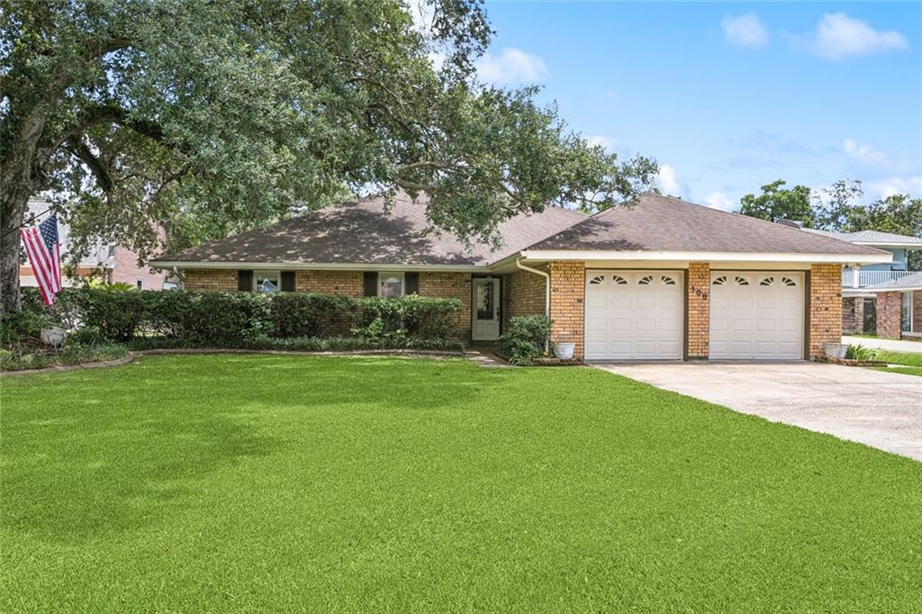 108 Gondrella Drive, Belle Chasse, Louisiana image 1