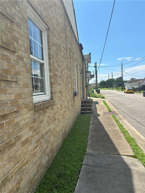 530 32 Tupelo Street, New Orleans, Louisiana image 2