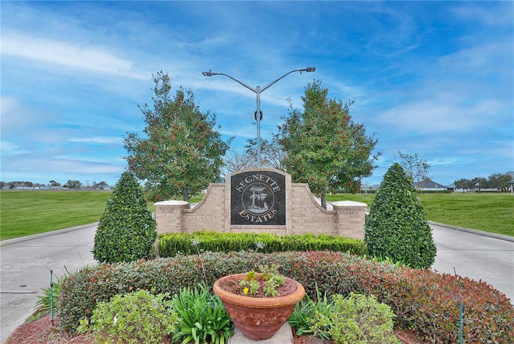 172 Mallard Drive, Westwego, Louisiana image 1