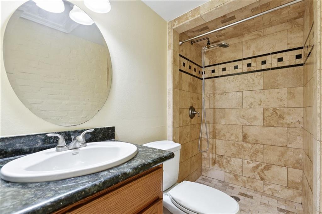827 Burgundy Street #D, New Orleans, Louisiana image 5
