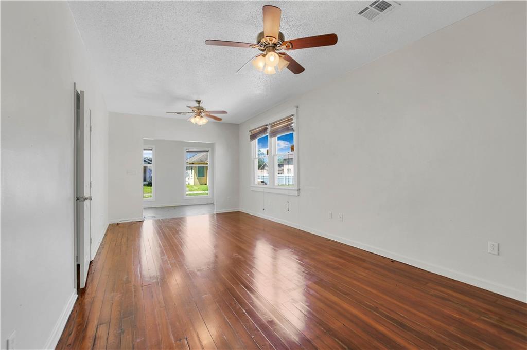4911 Demontluzin Street, New Orleans, Louisiana image 7
