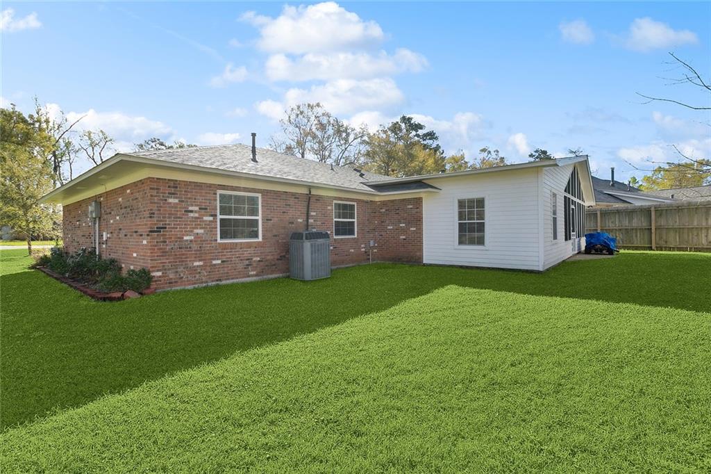 240 Carole Drive, Mandeville, Louisiana image 27