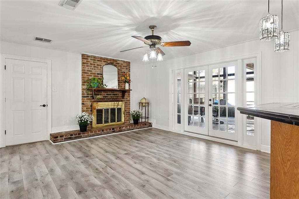 240 Carole Drive, Mandeville, Louisiana image 8