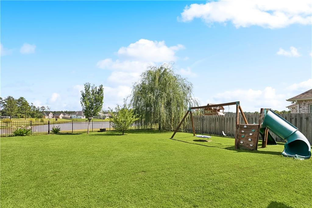 1084 Cypress Crossing Drive, Madisonville, Louisiana image 16