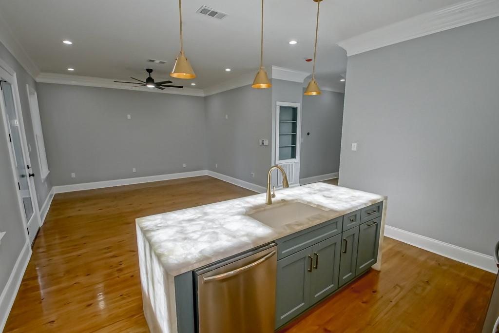2418 Onzaga Street, New Orleans, Louisiana image 14