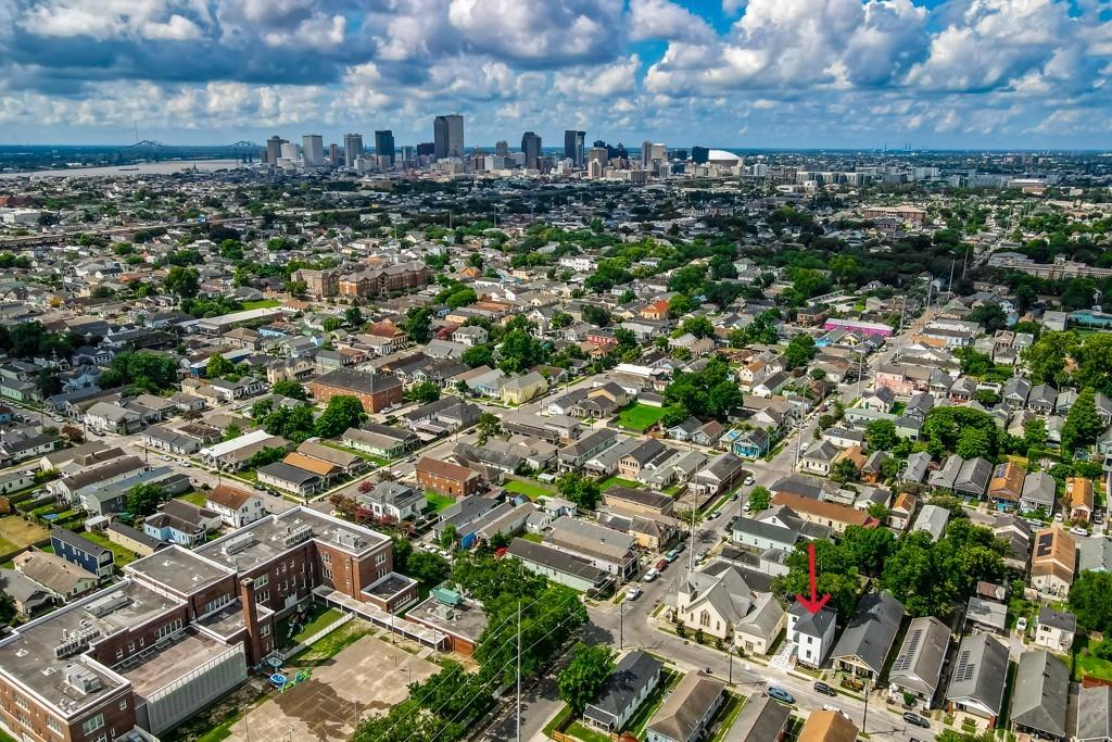 2418 Onzaga Street, New Orleans, Louisiana image 32