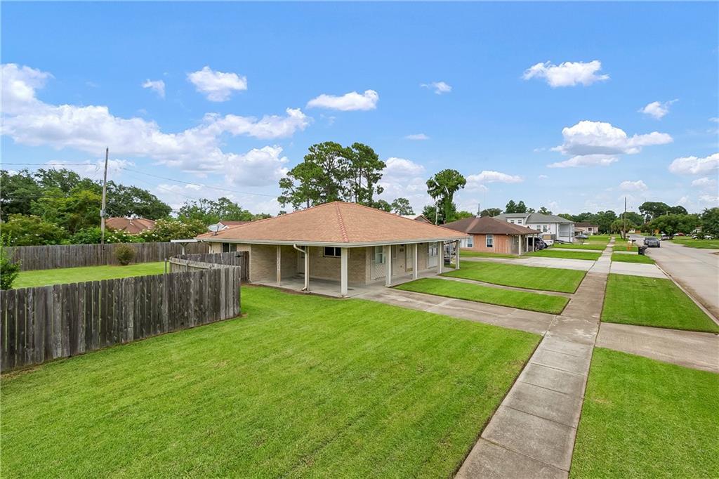 8829 Livingston Avenue, Chalmette, Louisiana image 2