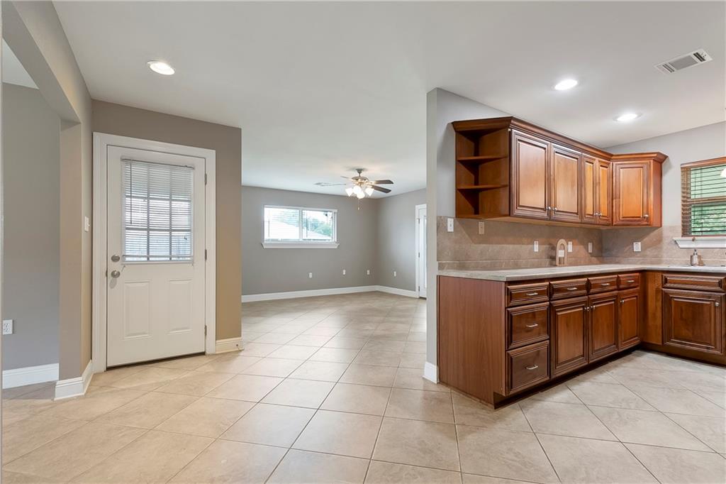 8829 Livingston Avenue, Chalmette, Louisiana image 6