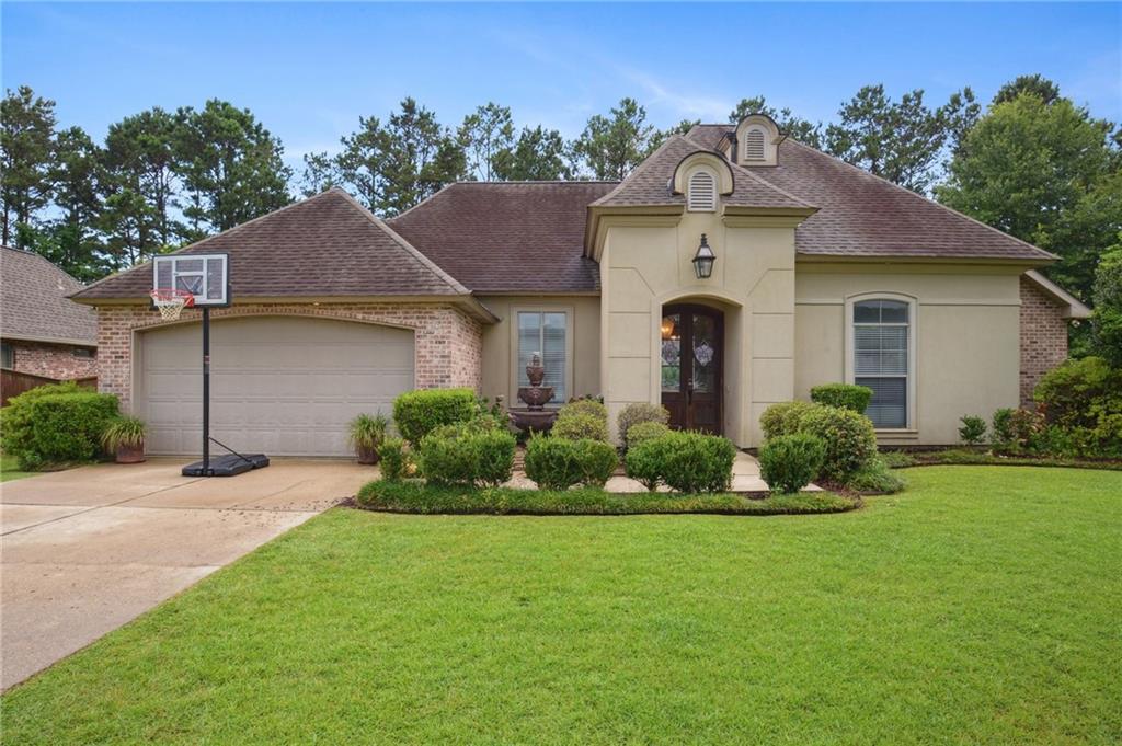 237 Fairfeild Oaks Drive, Madisonville, Louisiana image 1
