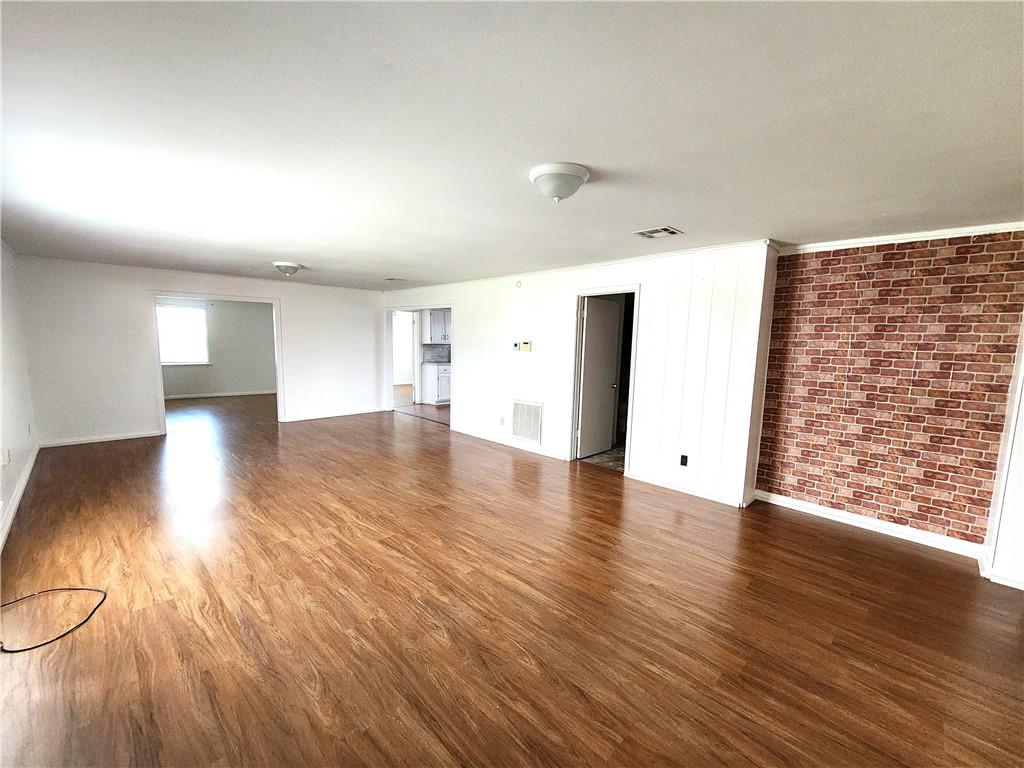 734 & 734 1/2 Bellanger Street, Harvey, Louisiana image 3
