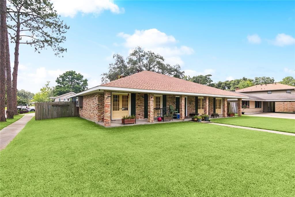 1369 Holiday Place, New Orleans, Louisiana image 2
