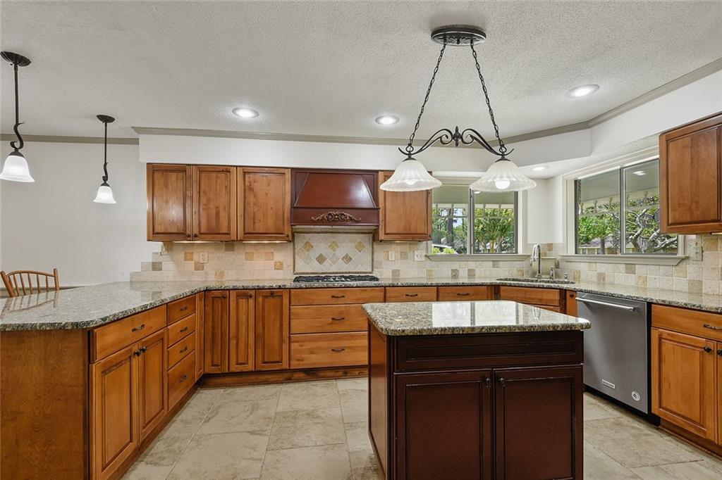 250 Laura Drive, Mandeville, Louisiana image 24