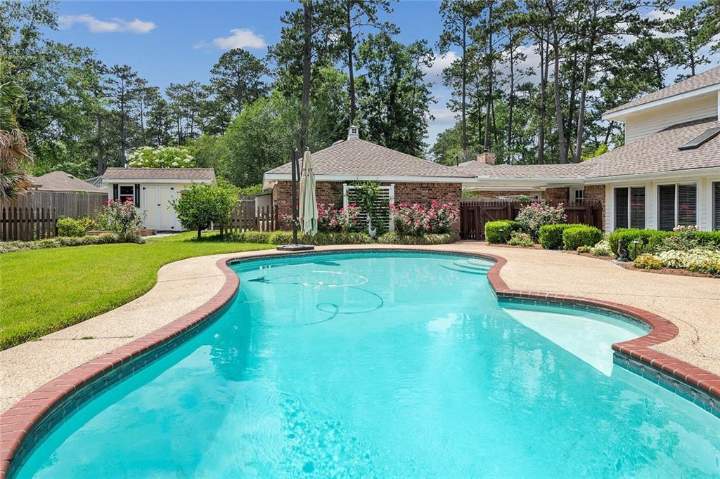 250 Laura Drive, Mandeville, Louisiana image 5