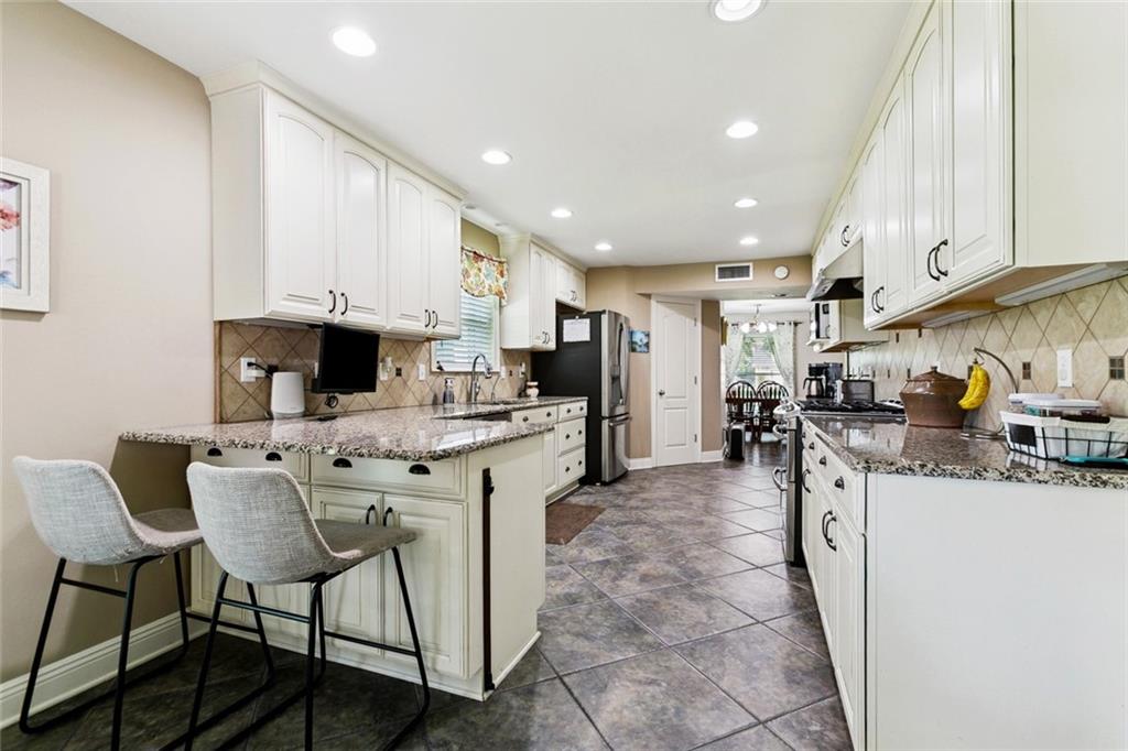 102 Gondrella Drive, Belle Chasse, Louisiana image 12
