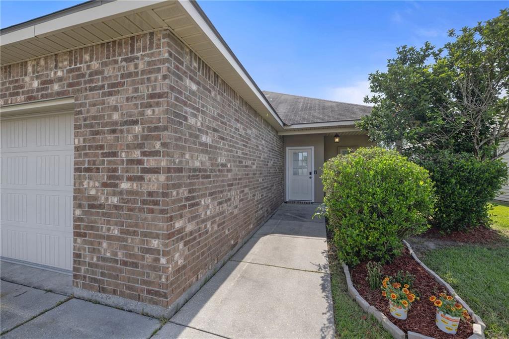 15458 Rosestone Drive, Prairieville, Louisiana image 3