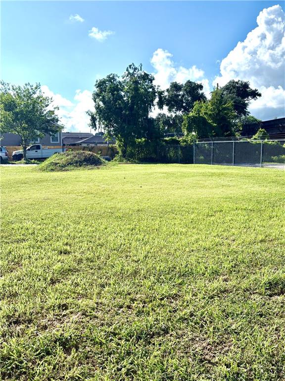 2117 Montegut Street, New Orleans, Louisiana image 2