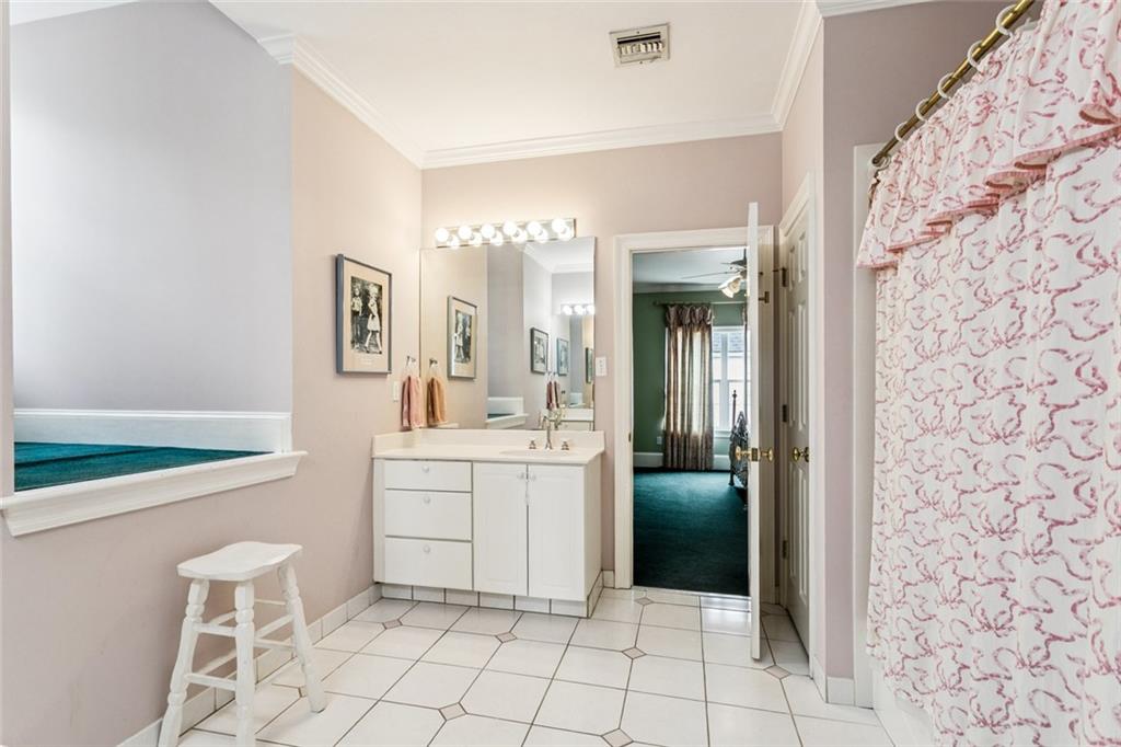 2612 Labarre Lane, Metairie, Louisiana image 23