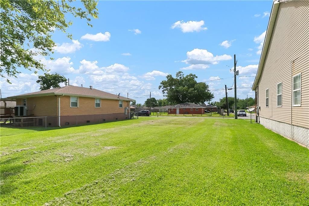 2147 Beachhead Lane, Violet, Louisiana image 5