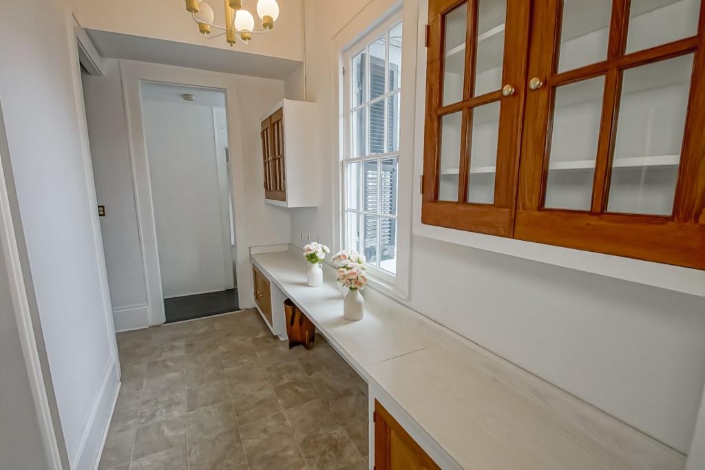 3713 Carondelet Street, New Orleans, Louisiana image 16