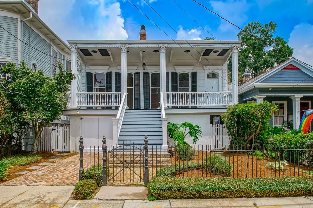 3713 Carondelet Street, New Orleans, Louisiana image 3