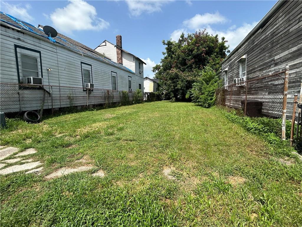 2204 Touro Street, New Orleans, Louisiana image 2