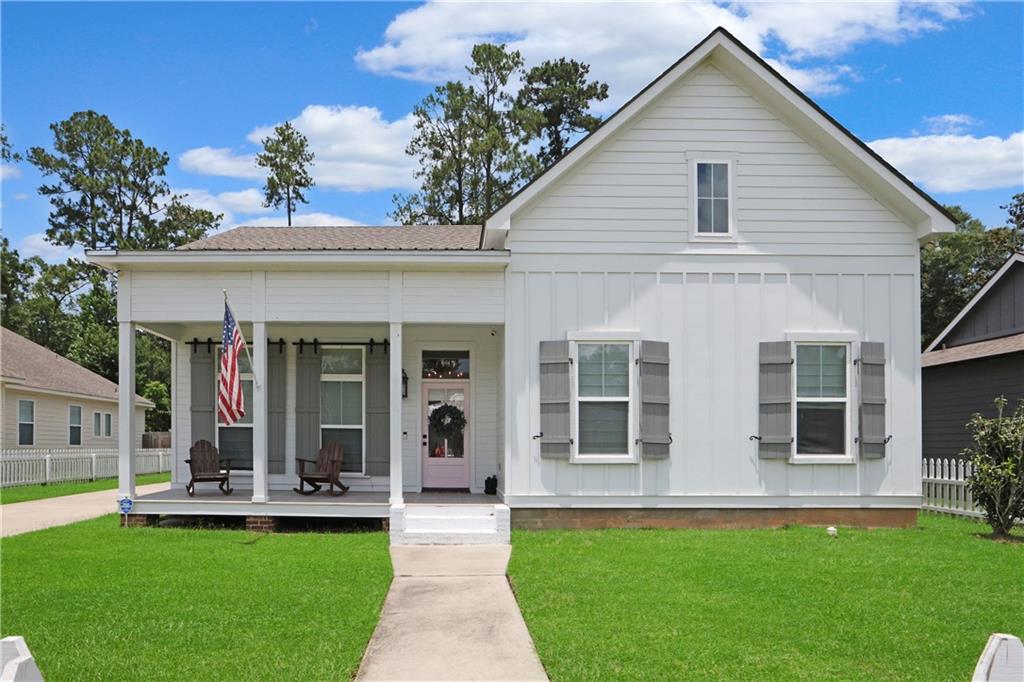 1537 Darlington Street, Covington, Louisiana image 1