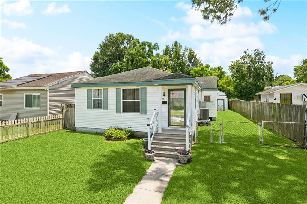 1236 Southlawn Boulevard, New Orleans, Louisiana image 2