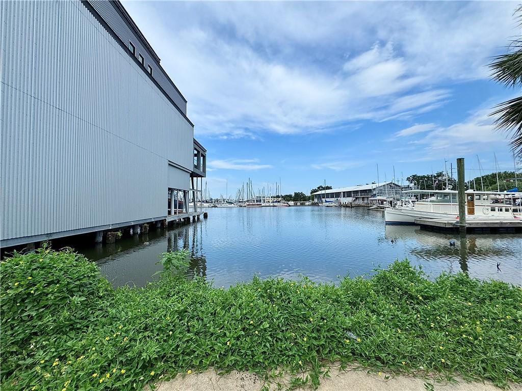 7690 & 7700 Breakwater Drive, New Orleans, Louisiana image 8