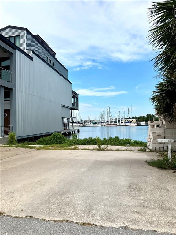 7700 Breakwater Drive, New Orleans, Louisiana image 2