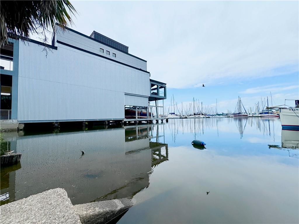 7690 Breakwater Drive, New Orleans, Louisiana image 2