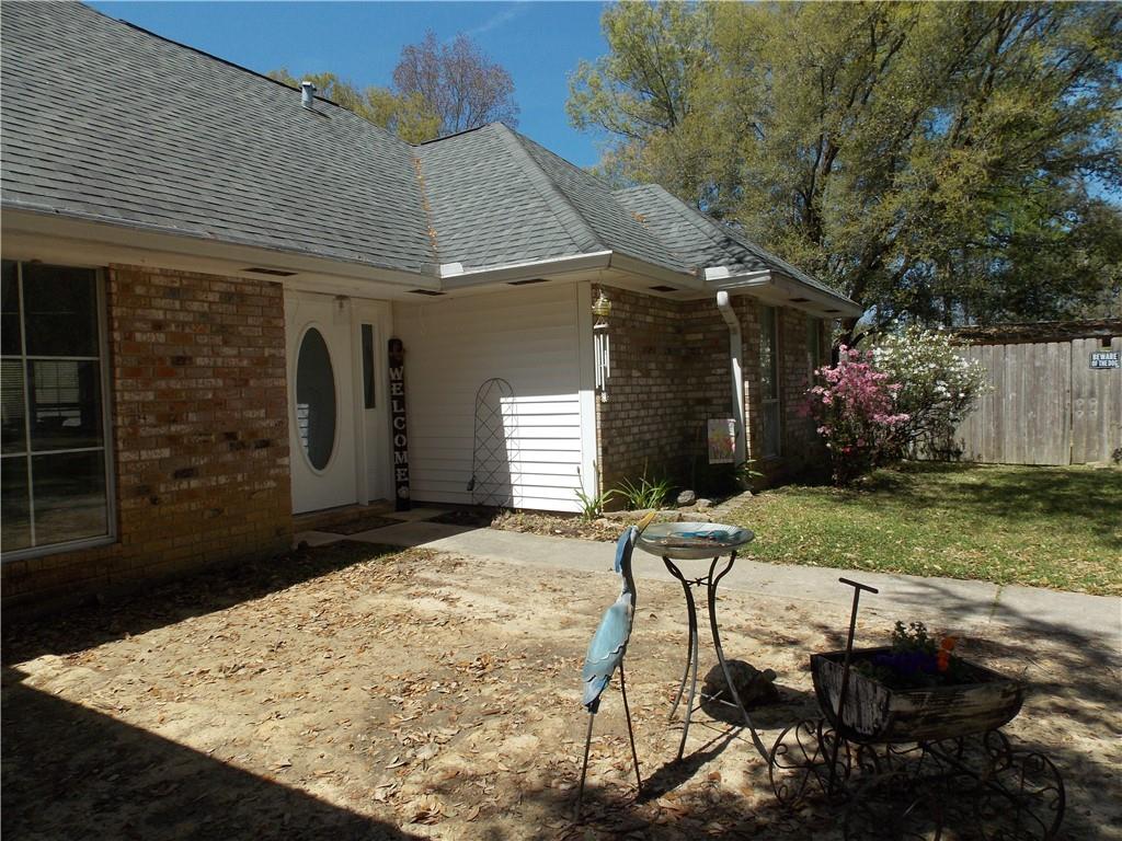 29249 Ironwood Road, Livingston, Louisiana image 2