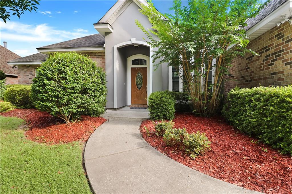 1022 Forest Ridge Loop, Pearl River, Louisiana image 2