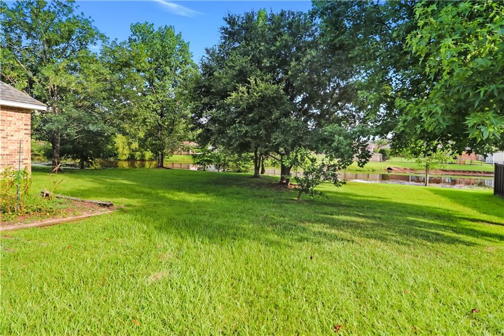 1022 Forest Ridge Loop, Pearl River, Louisiana image 5