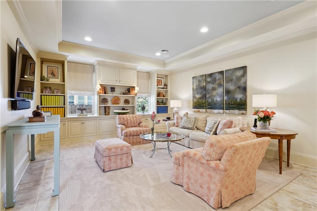 450 Fairway Drive, New Orleans, Louisiana image 12