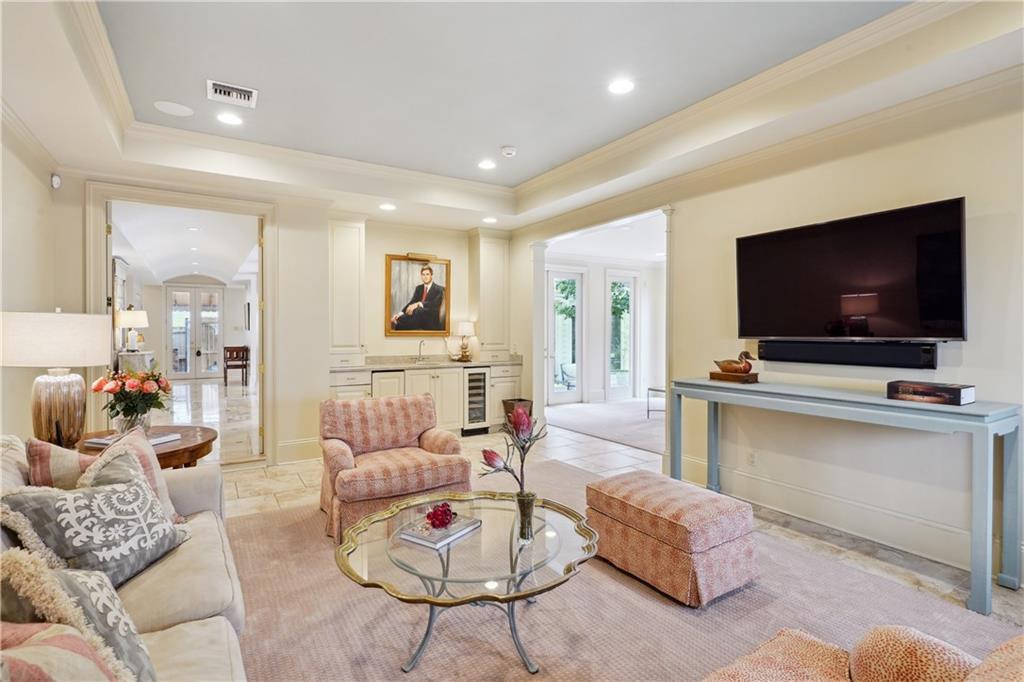 450 Fairway Drive, New Orleans, Louisiana image 13
