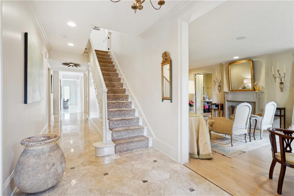 450 Fairway Drive, New Orleans, Louisiana image 3