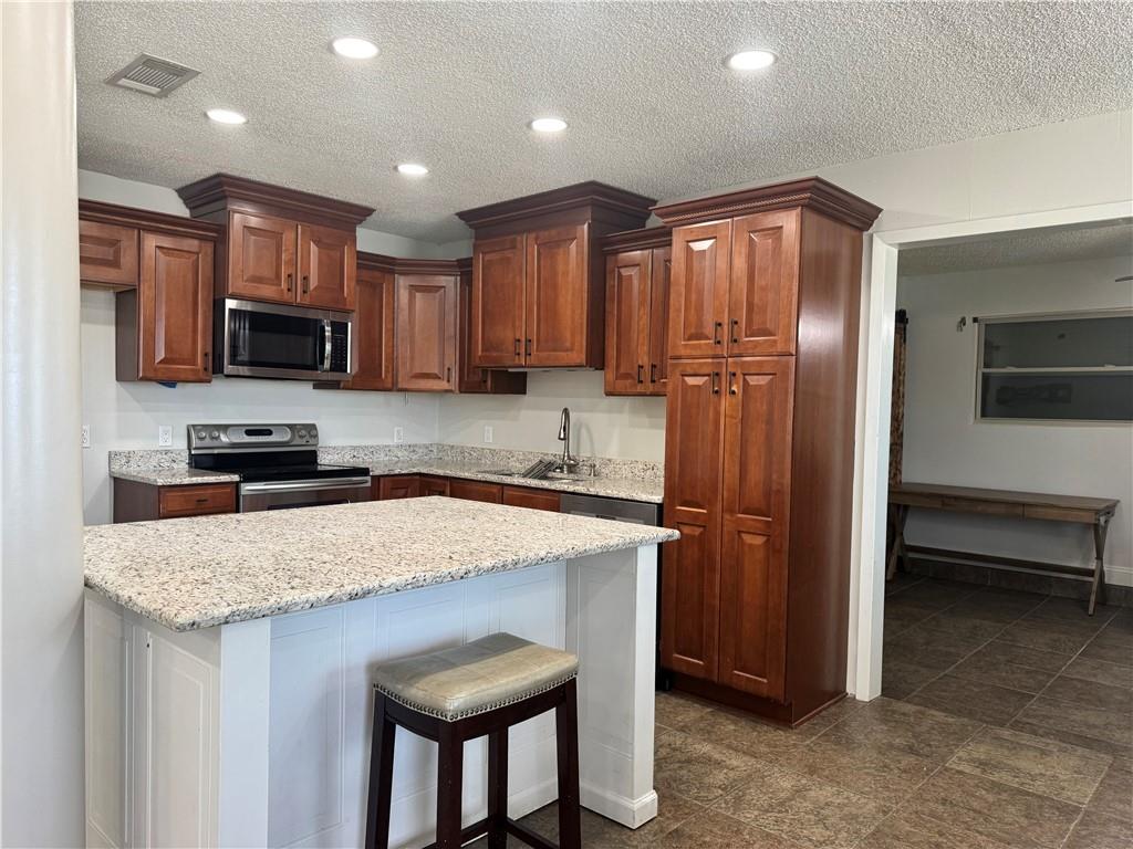 624 Taylorbrook Street, Gretna, Louisiana image 2