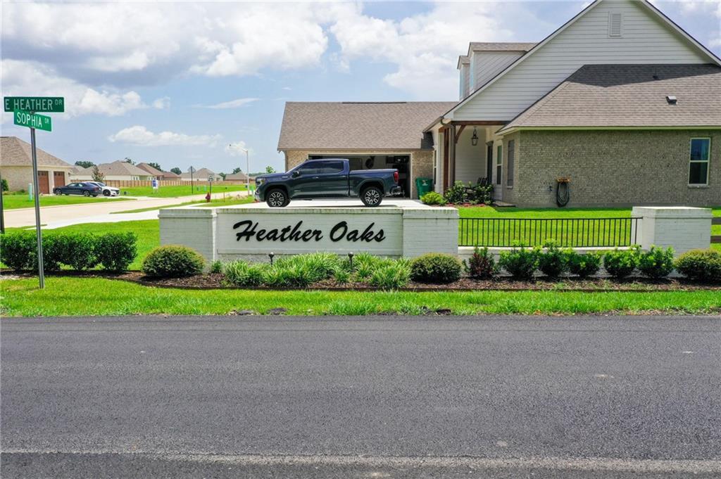 328 Sophia Drive, Luling, Louisiana image 1