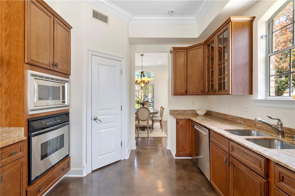 217 Bayou Gentilly Lane, Kenner, Louisiana image 9