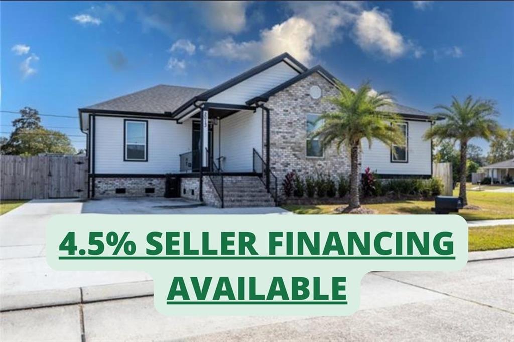 2013 Congressman Hebert Drive, Chalmette, Louisiana image 1