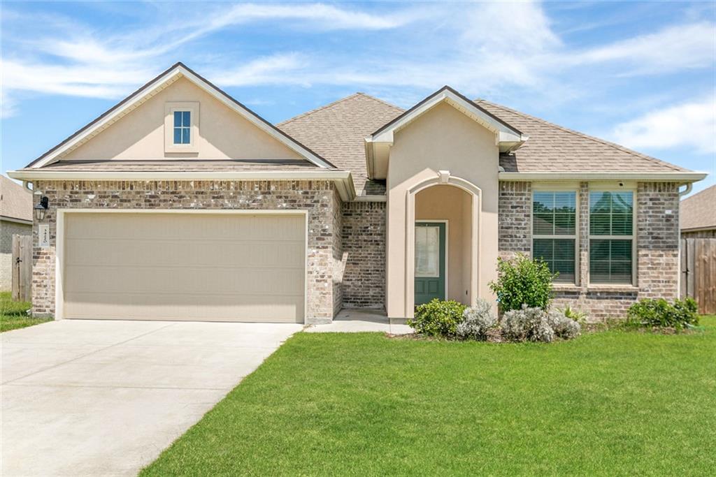 34220 Garnet Lake Drive, Walker, Louisiana image 2