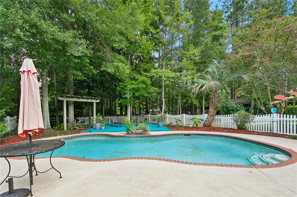 61272 Timberbend Drive, Lacombe, Louisiana image 2