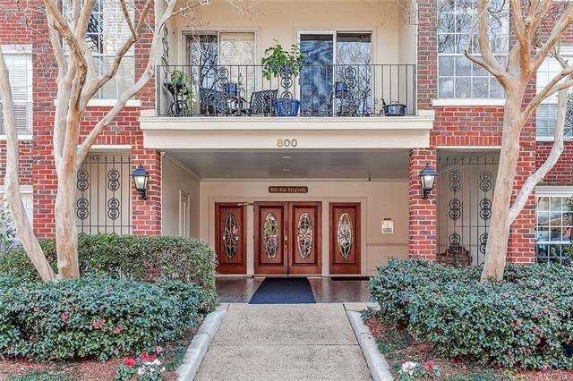 Experience luxury living in DeLimon Place! This 2nd-floor corner unit with balcony overlooking the pool, ideal for relaxing with coffee or a book. The kitchen has a pass-through to the dining area. Separate washer and dryer are conveniently located inside the condo. This condo includes attached storage unit providing added convenience! DeLimon Place is situated in a prime location in Old Metairie- convenient to Langensteins, restaurants, stores, dry cleaning, salons, and so much more. Enjoy easy living with the beautifully maintained grounds, large pool and patio area with BBQ grills, and party room. On-site daily security.