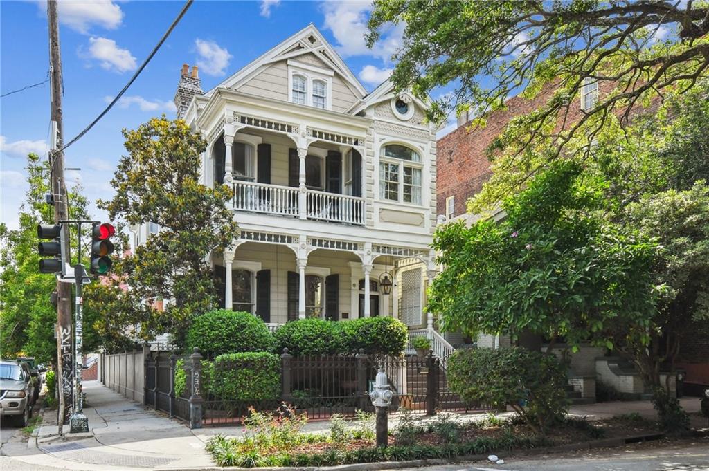 639 Esplanade Avenue, New Orleans, Louisiana image 2