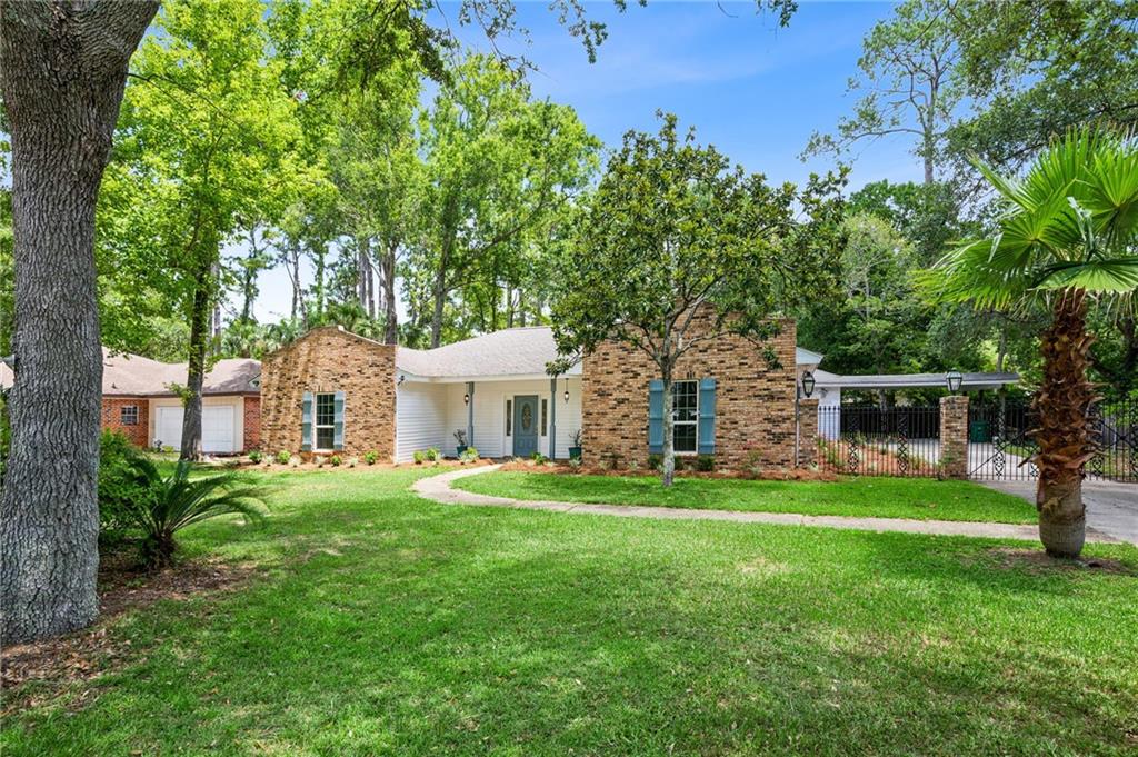 325 Jasmine Drive, Mandeville, Louisiana image 1