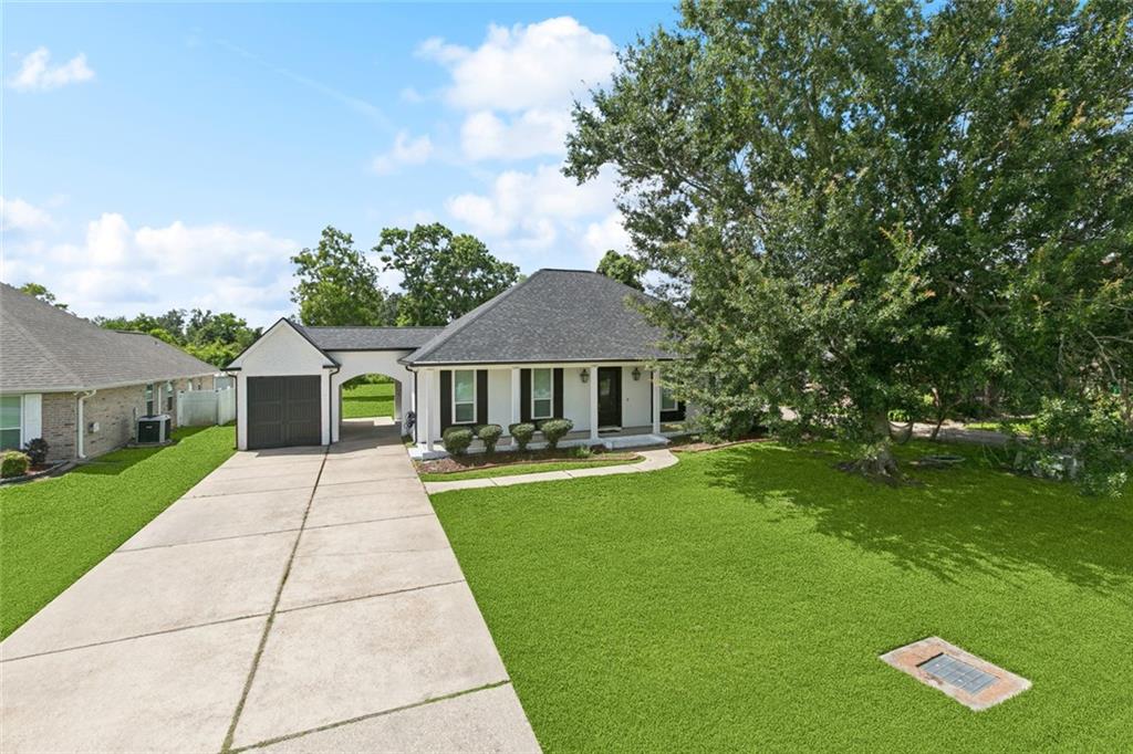 137 Fashion Boulevard, Hahnville, Louisiana image 2