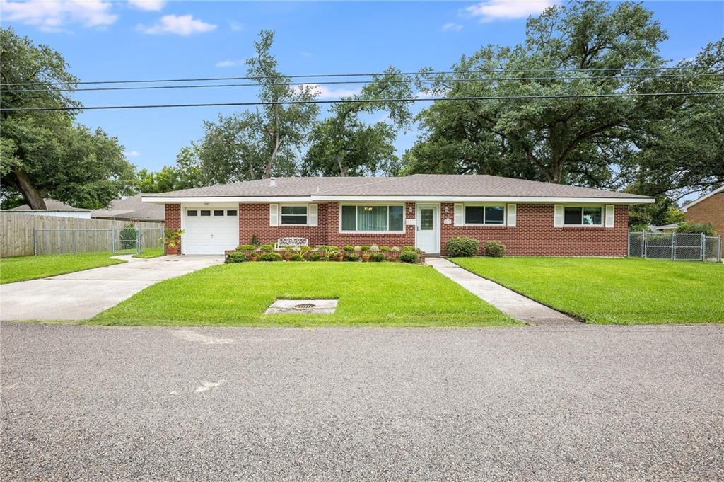 813 Clayton Drive, Norco, Louisiana image 1